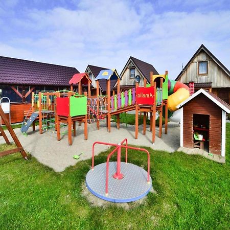 2-Storey Holiday Homes, أوسترونيه مورسكية المظهر الخارجي الصورة
